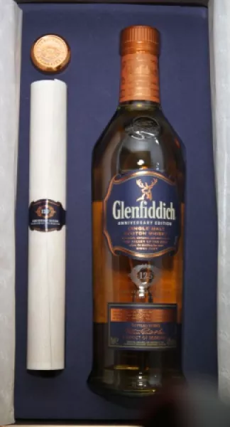 Glenfiddich 125th Anniversary Edition ... 1x 0,7 Ltr. Glenfiddich 125th Anniversary Edition ... 1x 0,7 Ltr.