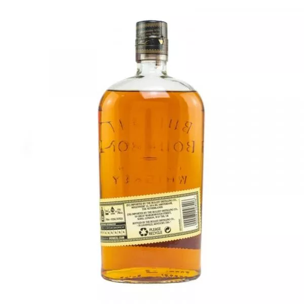 Bulleit Bourbon 10 Jahre ... 1x 0,7 Ltr. Bulleit Bourbon 10 Jahre ... 1x 0,7 Ltr.